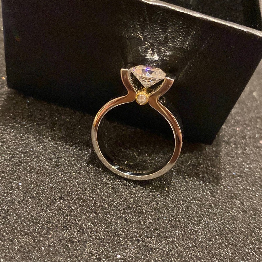 Gorgeous stainless steel ring with gold detail ring
